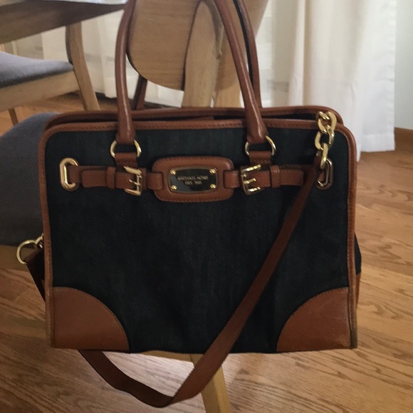 Michael Kors Handbags - Micheal kors